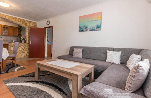 Benkovac House | 4 bedroom amazing home in Miranje