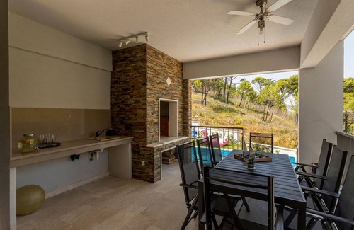 Tugare House | 4 bedroom amazing home in Tugare