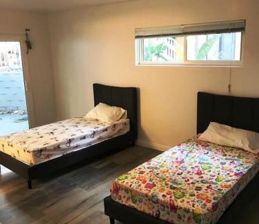 Sherman Oaks House | 4 bedroom and 3 bath home close to universal studio and Hollywood
