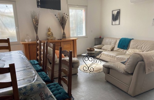Camblain-Chatelain Apartment | 4 Bedroom Apartment in Camblain-Châtelain