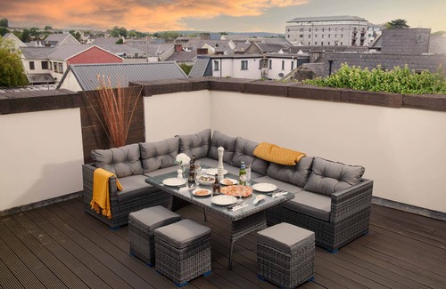 Ennis Apartment | 4 Bedroom Apartment in Ennis Town Centre
