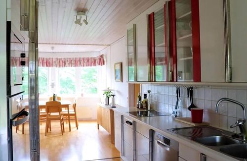Kullavik House | 4 bedroom apartment in Kullavik