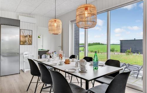 Hjarbæk House | 4 Bedroom Awesome Home In Løgstrup