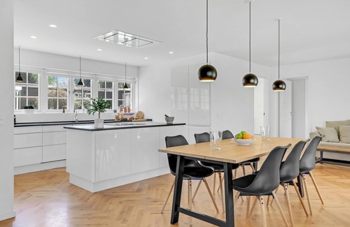 Rageleje House | 4 bedroom awesome home in Vejby