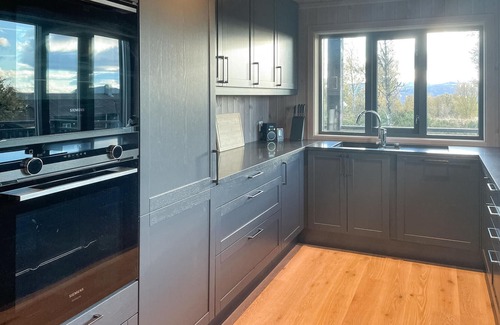 Nord-Fron House | 4 bedroom awesome home in Kvam