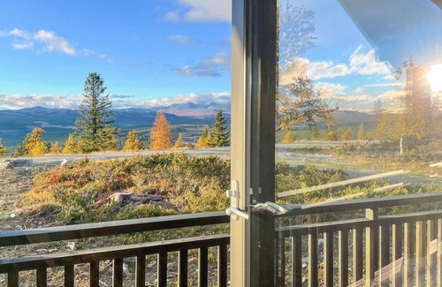 Nord-Fron House | 4 bedroom awesome home in Kvam