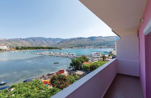 Stobrec House | 4 bedroom beach front home in Stobrec