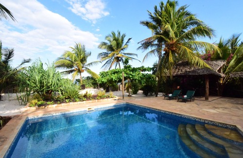 Matemwe Villa | 4 Bedroom Beach Front Villa with own pool