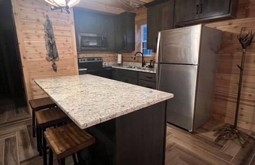 Imperial Cabin | 4 Bedroom Cabin Retreat