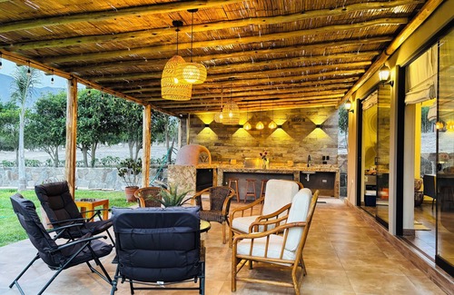 Cieneguilla House | 4-bedroom chalet in charming Pachacamac with WiFi