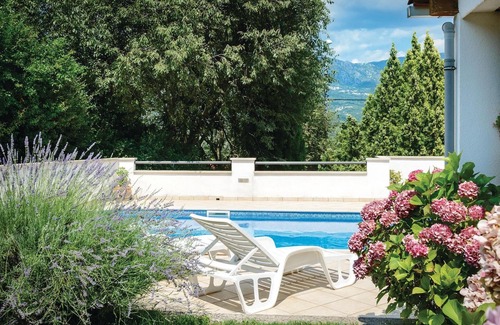 Gruda House | 4 bedroom cozy home in Gruda