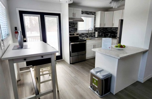 Algoma District House | 4 Bedroom Dream, No Place like Soo Villa