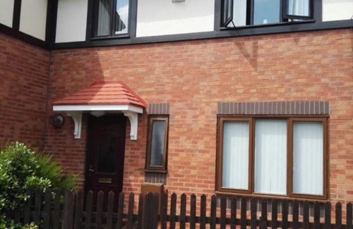 Belle Vue House | 4 BEDROOM ENTIRE HOUSE NEAR MANCHESTER CITY STADIUM