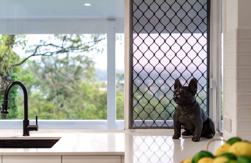 Parkwood House | 4 bedroom Family Retreat - Q Stay