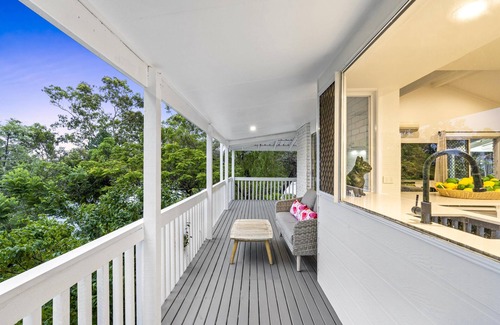 Parkwood House | 4 bedroom Family Retreat - Q Stay