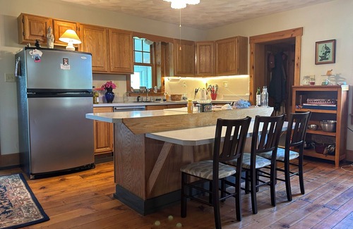 Coburn House | 4-bedroom farm house in Coburn with WiFi on beautiful 100 acre. n