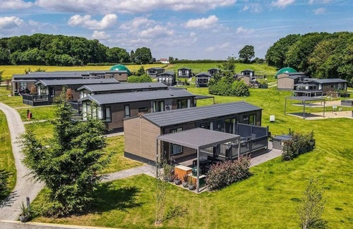 Carlton-in-Cleveland Ski Chalet | 4 bedroom accommodation in Great Ayton, Yorkshire Moors and Coast
