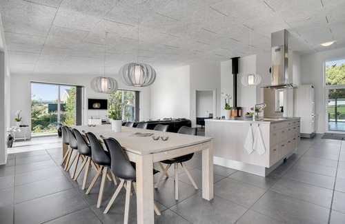 Skødshoved Strand House | 4 bedroom gorgeous home in Knebel