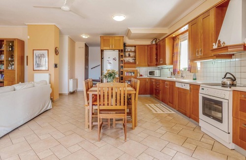 Kaki Thalassa House | 4 bedroom accommodation in Kaki Thalassa-Keratea