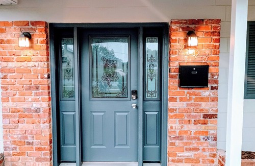 Pine Hills House | 4-bedroom Haven Retreat in Orlando near Universal & Disney