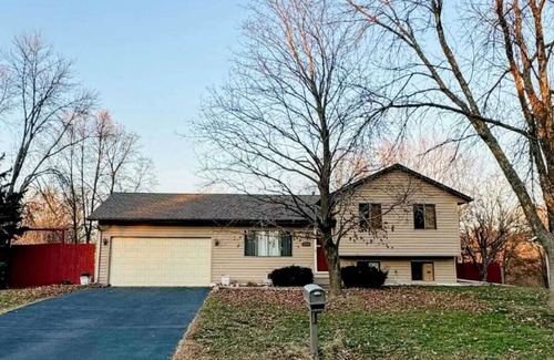 Eagan House | 4-bedroom home in Eagen,family friendly, centrally located with fenced backyard