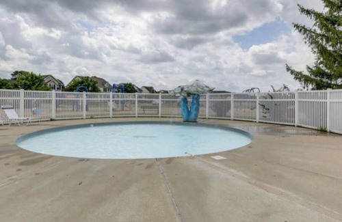 Camby House | 4 Bedroom House | 2 Level spacious House | Pool