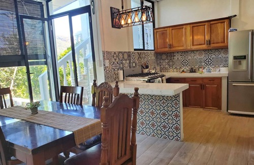 Tamanique House | 4-bedroom house by the beach with AC, WiFi.