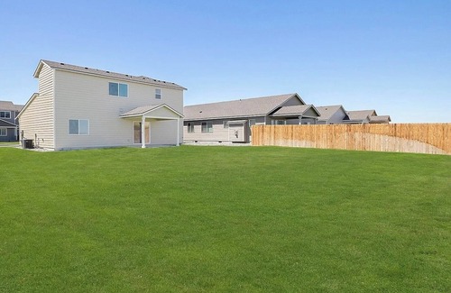 Umatilla House | 4-bedroom house in charming Umatilla with WiFi and AC