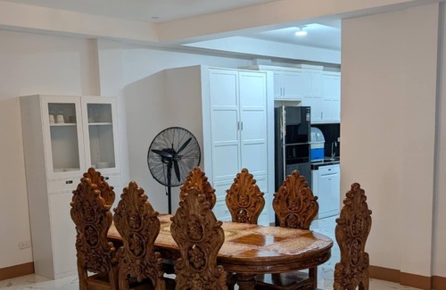 Kalibo House | 4-bedroom house in delightful Kalibo with AC, WiFi and power gen Enjoy your stay