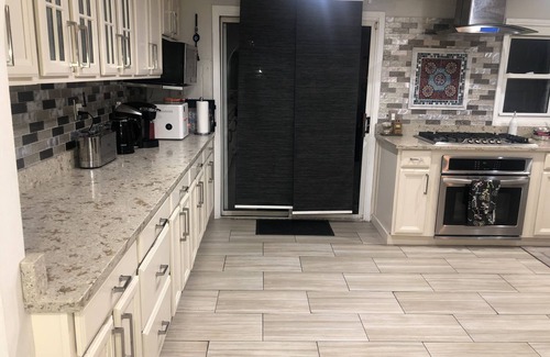 Glen Cove House | 4 Bedroom House perfect for families! Near Beach!