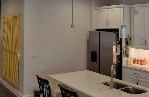 New Port Richey House | 4-bedroom house in near Trinity. Great for medical professionals. Near hospital