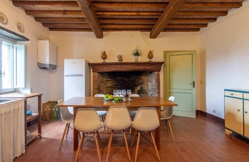 Castiglione del Lago Apartment | 4 bedroom Umbria apartment