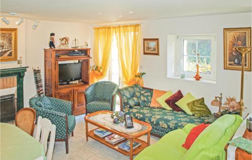 Langueux House | 4 Bedroom Lovely Home In Langueux