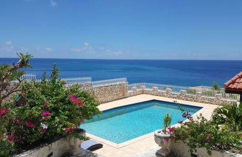 Pelican Key Villa | 4 bedroom Pelican Key Private Luxury Villa, Panoramic View Of The Caribbean Sea