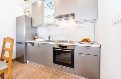 Drnis House | 4 bedroom pet friendly home in Drnis