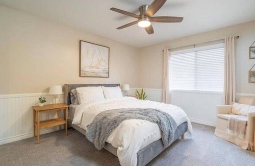 Santa Clarita Apartment | 4 Bedroom Single_family 447551 by Houzlet