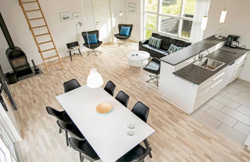 Nørre Lyngby House | 4 bedroom stunning home in Løkken