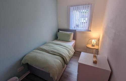 Greenock House | 4 bedroom Townhouse Greenock