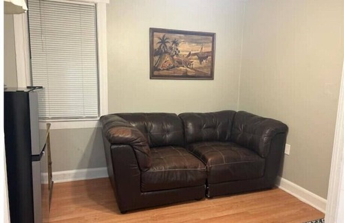 Teaneck House | 4-bedroom vacation home just 20 mins to NYS times Square.