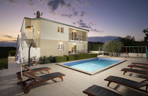 Brnobici Villa | 4 bedroom villa Renata near Porec