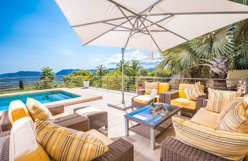 Ermita Villa | 4 Bedroom Villa with Spectacular Views