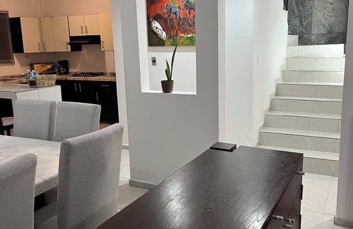 Torreon House | 4 bedrooms 2,5 bathrooms closed circuit 4 beds