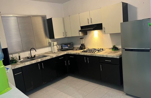 Torreon House | 4 bedrooms 2,5 bathrooms closed circuit 4 beds