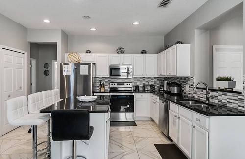 Bellavida House | 4 Bedrooms/3 Bathrooms/Bella Vida (911 MB)