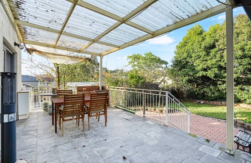 Balwyn North House | 4 Bedrooms House in Balwyn Centre