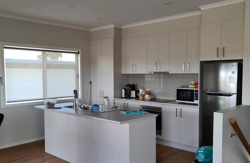 Coronet Bay House | 4 bedrooms, large deck, park views