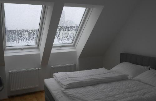 Favoriten Apartment | 4 Beds and More Vienna Apartments - Contactless check-in
