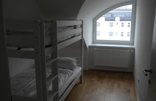 Favoriten Apartment | 4 Beds and More Vienna Apartments - Contactless check-in