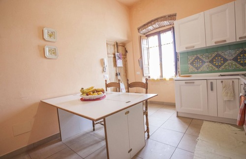 Portoferraio Old Town Apartment | 4 beds apartment La Calata Third Floor on the seafront of Portoferraio