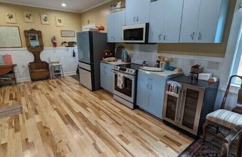 Independence House | 4 BR , 4.5 baths, new construction on the New River in Grayson county VA